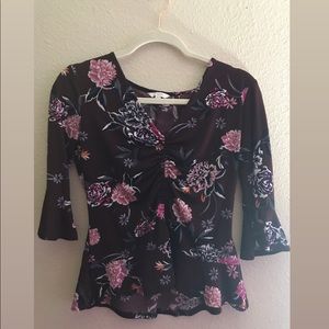 A Floral Candie’s Crop Top Blouse